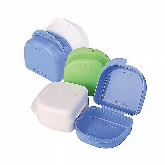 ������� ����� ������� ������ Storage Case For Dentures  