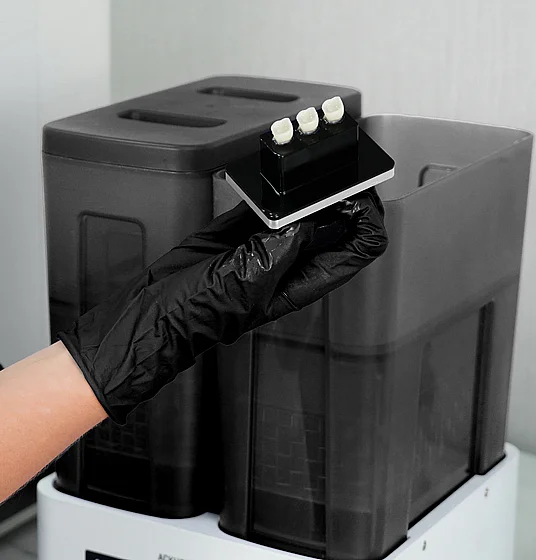 ���� ������ ������ �������� ������� ��� ���� Ackuretta CLEANI Dual-Tank Resin Washing System