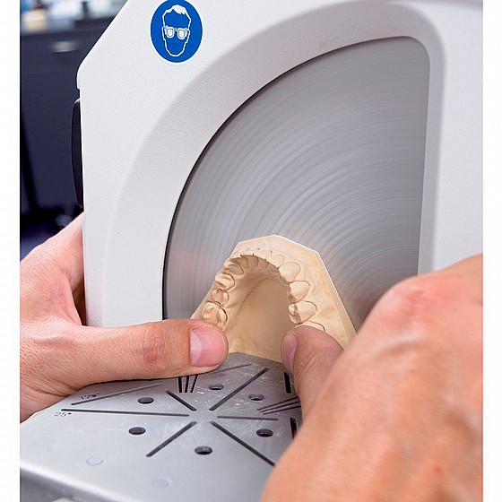 ����� ���� ���� ���� MT Plus Wet And Dry Trimmer