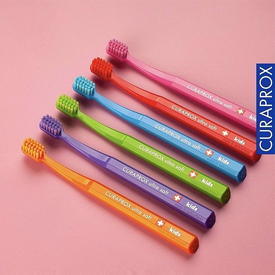 ���� 3 ������ ������ ������ ���� 4 ����� Curaprox Kids Ultra Soft