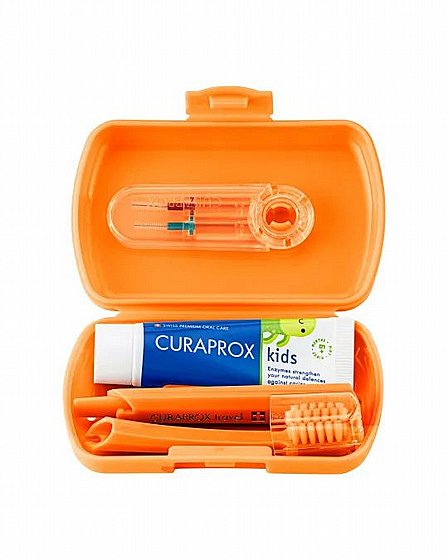 ���� ������ �������� ������ ������� 6+ Curaprox Kids Travel-Set