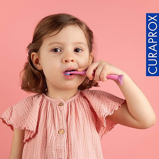 ����� ������ �������� ������� 0-4 Curaprox Baby Toothbrush