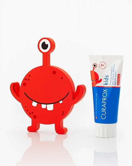 ���� ������ ������ ��� �������� ���� ��� ���� 0+ Curaprox Toothpaste Kids Strawberry