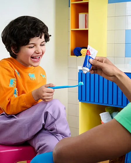 ���� ������ ������ ���� ��� ������ 2+ Curaprox Toothpaste Kids Strawberry