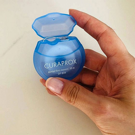 ��� ����� ������ ������ ��� ����� �� ����� ��� ������ 50 � Curaprox DF 834 Waxed Dental Tape