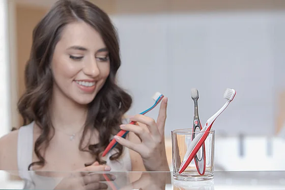 ����� ������ ����� ������ �������� Edelwhite EW-GUMP Pro Gums Toothbrush