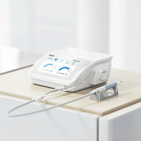 ����� �������� ���������� �� ��� �� DTE Woodpecker Surgery X Piezo Bone Surgery with 2 LED Handpiece